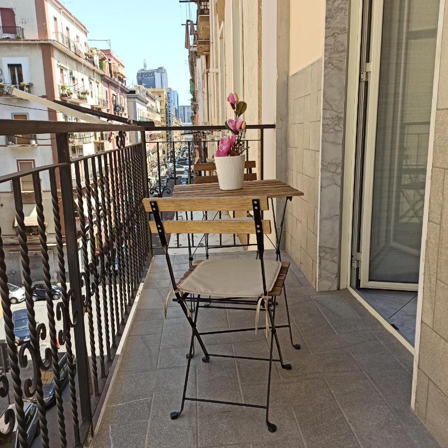 In The Center Rooms Napoli Bagian luar foto